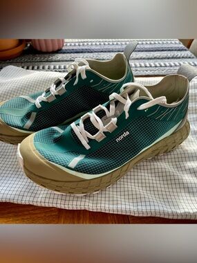 Norda 001A running shoes